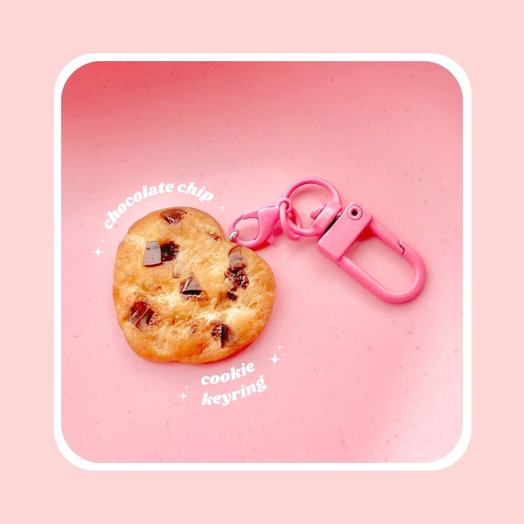 heart shaped chocolate chip cookie keyring